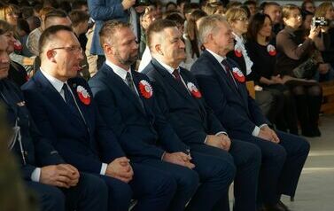 ŚLUBOWANIE I ŚWIĘTO NIEPODLEGŁOŚCI W ZSB 14