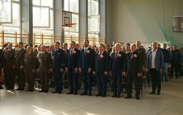 ŚLUBOWANIE I ŚWIĘTO NIEPODLEGŁOŚCI W ZSB 41