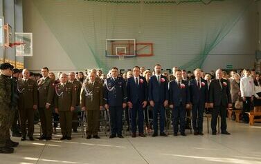 ŚLUBOWANIE I ŚWIĘTO NIEPODLEGŁOŚCI W ZSB 44