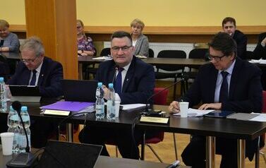 LI SESJA RADY POWIATU BRANIEWSKIEGO. POŻEGNANIE PANI SKARBNIK 7
