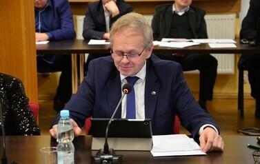 BUDŻET POWIATU BRANIEWSKIEGO NA 2024 ROK PRZYJĘTY JEDNOGŁOŚNIE 9