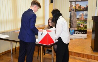 V POSIEDZENIE MŁODZIEŻOWEJ RADY POWIATU BRANIEWSKIEGO 10