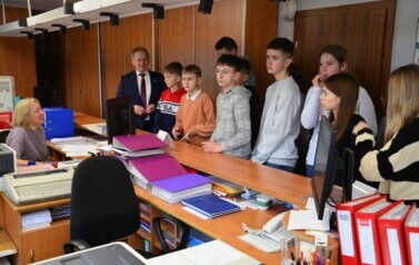 MŁODZI GOŚCIE W STAROSTWIE 1