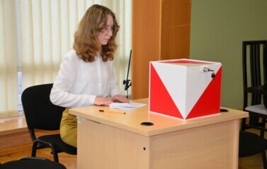 VI SESJA MŁODZIEŻOWEJ RADY POWIATU BRANIEWSKIEGO. KONKURS NA LOGO ROZSTRZYGNIĘTY 7