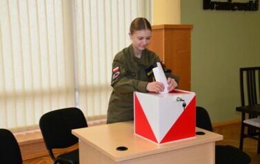 VI SESJA MŁODZIEŻOWEJ RADY POWIATU BRANIEWSKIEGO. KONKURS NA LOGO ROZSTRZYGNIĘTY 12