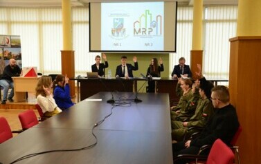 VI SESJA MŁODZIEŻOWEJ RADY POWIATU BRANIEWSKIEGO. KONKURS NA LOGO ROZSTRZYGNIĘTY 30