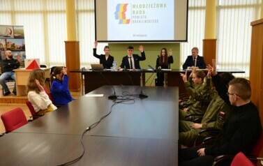 VI SESJA MŁODZIEŻOWEJ RADY POWIATU BRANIEWSKIEGO. KONKURS NA LOGO ROZSTRZYGNIĘTY 35