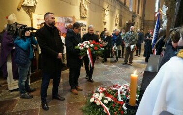551. URODZINY MIKOŁAJA KOPERNIKA 15