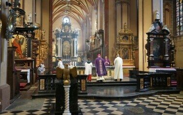 551. URODZINY MIKOŁAJA KOPERNIKA 31