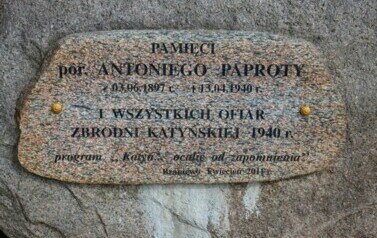 UROCZYSTE OBCHODY ROCZNICY ZBRODNI KATYŃSKIEJ W ZSB 1