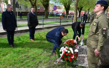 UROCZYSTE OBCHODY ROCZNICY ZBRODNI KATYŃSKIEJ W ZSB 11