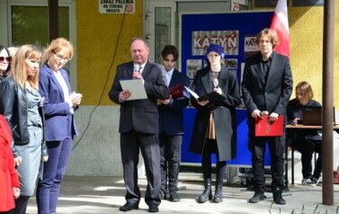 UROCZYSTE OBCHODY ROCZNICY ZBRODNI KATYŃSKIEJ W ZSB 22