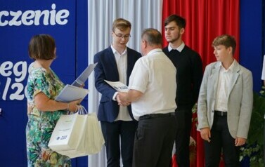 ZAKOŃCZENIE ROKU SZKOLNEGO W ZESPOLE SZK&Oacute;L BUDOWLANYCH 2024 23