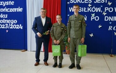 ZAKOŃCZENIE ROKU SZKOLNEGO W ZESPOLE SZK&Oacute;L BUDOWLANYCH 2024 29