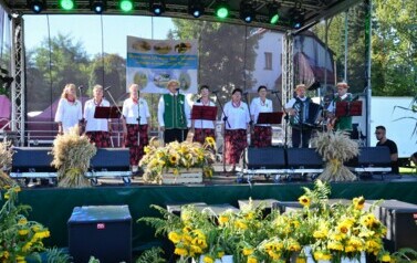 DOŻYNKI POWIATOWO &ndash; GMINNE W PIENIĘŻNIE 59