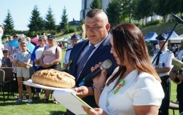 DOŻYNKI POWIATOWO &ndash; GMINNE W PIENIĘŻNIE 121