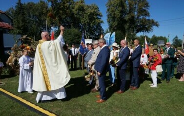 DOŻYNKI POWIATOWO &ndash; GMINNE W PIENIĘŻNIE 131