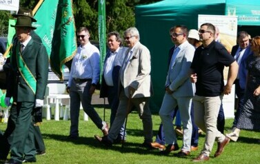 DOŻYNKI POWIATOWO &ndash; GMINNE W PIENIĘŻNIE 163