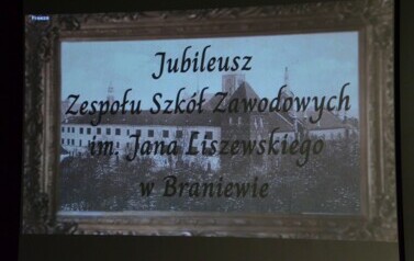 JUBILEUSZ W ZESPOLE SZK&Oacute;Ł ZAWODOWYCH 27