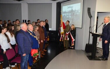 JUBILEUSZ W ZESPOLE SZK&Oacute;Ł ZAWODOWYCH 72