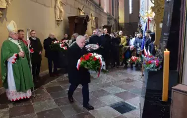 URODZINY MIKOŁAJA KOPERNIKA 44
