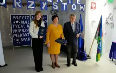 OSTATNI DZWONEK DLA MATURZYST&Oacute;W 12