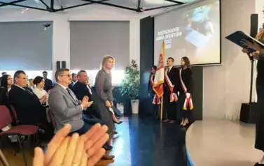 OSTATNI DZWONEK DLA MATURZYST&Oacute;W 44