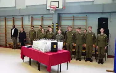 OSTATNI DZWONEK DLA MATURZYST&Oacute;W 75