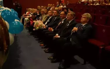 NASZ SZPITAL &ndash; 50 LAT MINĘŁO 53