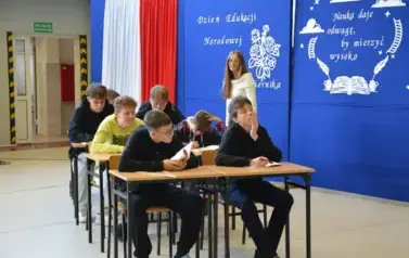 DZIEŃ EDUKACJI NARODOWEJ W ZESPOLE SZK&Oacute;Ł BUDOWLANYCH W BRANIEWIE 1