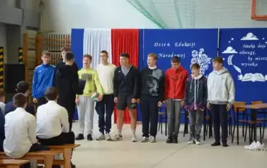 DZIEŃ EDUKACJI NARODOWEJ W ZESPOLE SZK&Oacute;Ł BUDOWLANYCH W BRANIEWIE 4