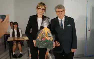 POWIATOWY DZIEŃ NAUCZYCIELA W LICEUM OG&Oacute;LNOKSZTAŁCĄCYM IM. FELIKSA NOWOWIEJSKIEGO W BRANIEWIE 51