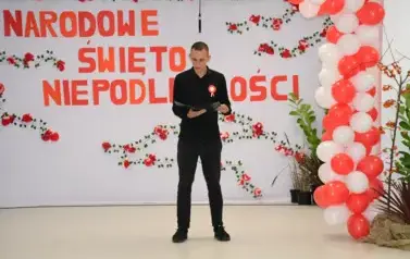OBCHODY ŚWIĘTA NIEPODLEGŁOŚCI W LICEUM OG&Oacute;LNOKSZTAŁCĄCYM W BRANIEWIE 14