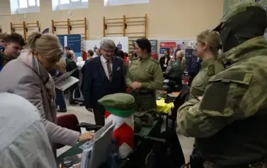 BRANIEWSKIE TARGI PRACY I BIZNESU 11