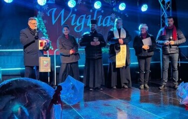 WIGILIA GMINNA I JARMARK ŚWIĄTECZNY W PIENIĘŻNIE 1