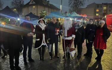 WIGILIA GMINNA I JARMARK ŚWIĄTECZNY W PIENIĘŻNIE 10