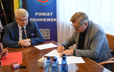POWIAT BRANIEWSKI WSPIERA STRAŻAK&Oacute;W PSP 4