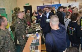 TARGI PRACY I PRZEDSIĘBIORCZOŚCI W ZSZ 37