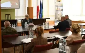 WSP&Oacute;LNIE O BEZPIECZEŃSTWIE MIESZKAŃC&Oacute;W 11