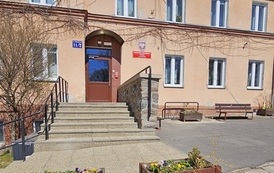 Z CYKLU JEDNOSTKI ORGANIZACYJNE POWIATU BRANIEWSKIEGO POWIATOWE DOMY DZIECKA &bdquo;SŁONECZNE WZG&Oacute;RZE&rdquo; I &bdquo;PROMYK&rdquo; WE FROMBORKU 17