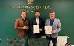 Zdjęcie do POWIAT BRANIEWSKI PRZEKAZAŁ KOMPLEKS SPORTOWY...