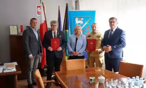 Zdjęcie do STRAŻ POŻARNA ZE WSPARCIEM POWIATU