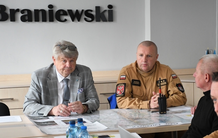 Baner top Powiatu Braniewskiego. Widok z lotu ptaka na Braniewo.